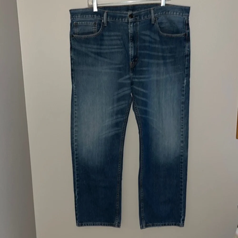 Levi’s Men’s 505 Straight Leg Size 40 x‎ 30